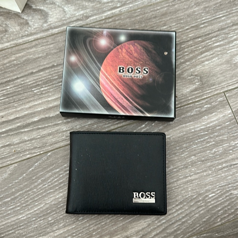 Hugo Boss Wallet -brand new